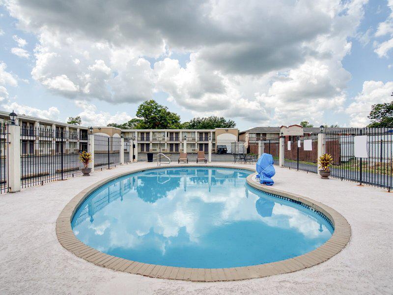 6D8640A29F40BAED557C606D912FF084