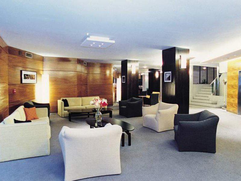 EE5AC00DB6E88419288C5AA6E95442B2