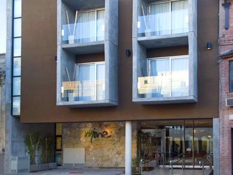 D8E02EA051E3B4C7AC8E9488B7FAF430