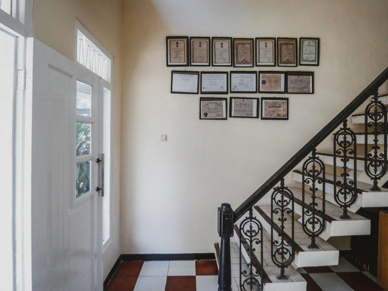 7A1258C1E1565E3E58982D7A7A869C71