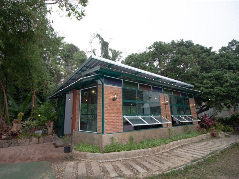 E7A9A6FF8EE272359F042079193D2388