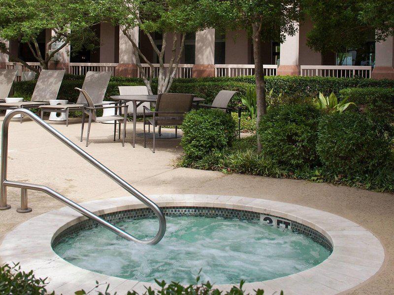 4AE7C01807D6A1CA4A4538E40BF21386