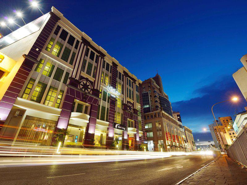 8C4CF0AB16C03509465F788B56DF0C25