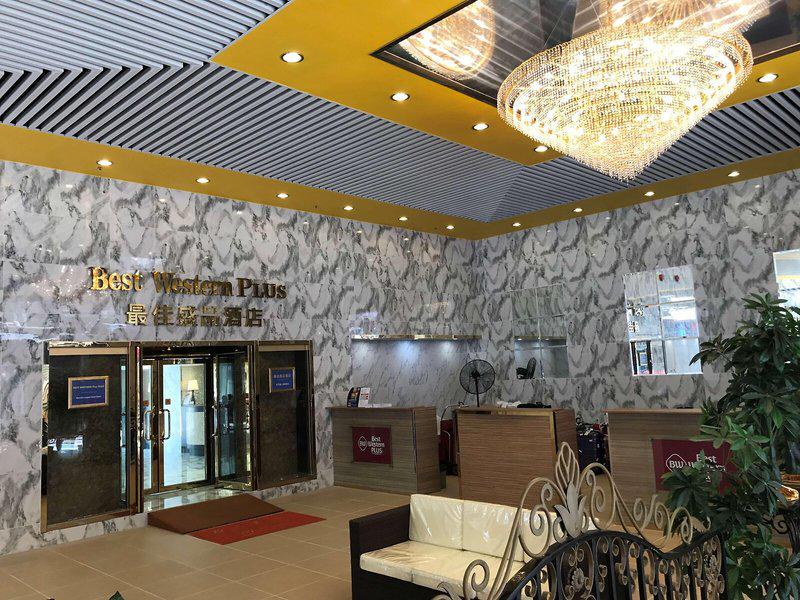 7028C68FB1DCF256AD3E1E92B2649FC8