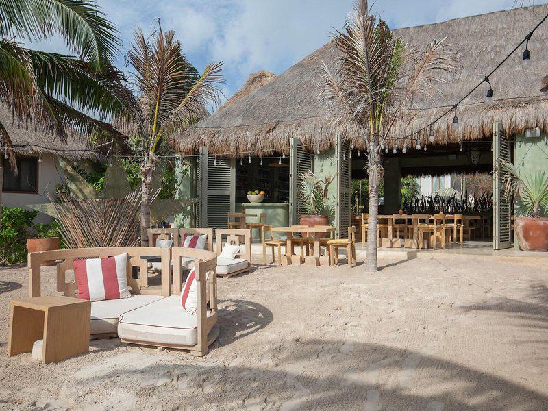 25104ABB311B5BC746F885908495D71D