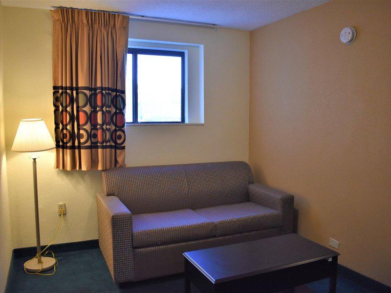 72BE183A2F08F4797F30DBC652DA14CB