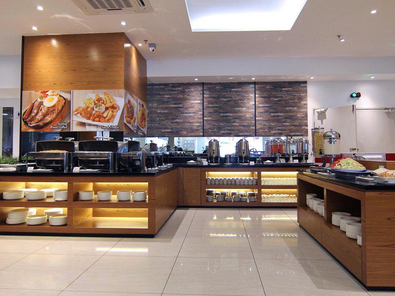 2C7AA332021ED15D61A58ABB43E64711