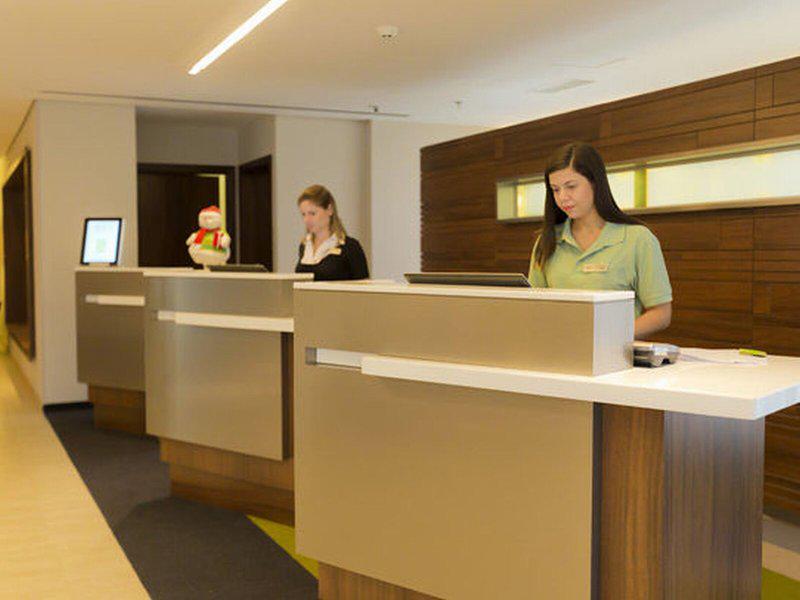 B76CDC663E18420A57BC3C6B2ADC09AF