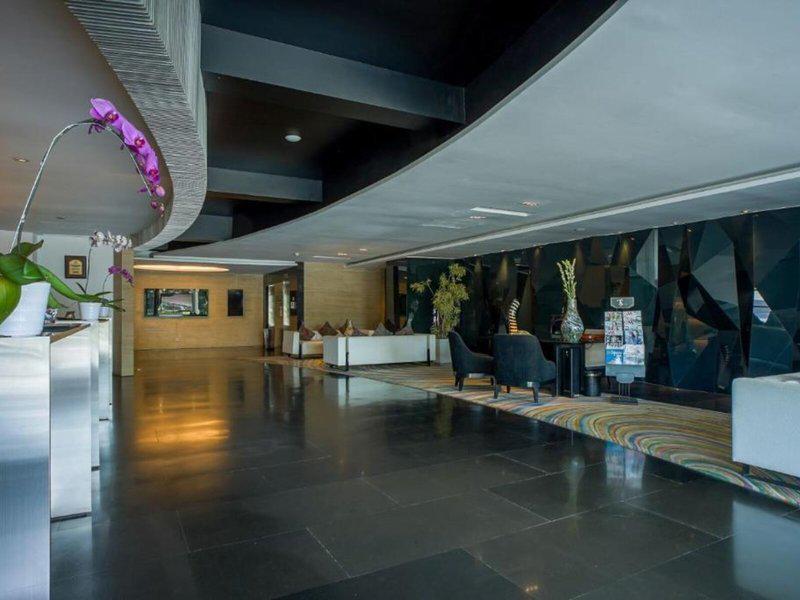 EB87FBB14F8612D91F9ABFC8427B040D