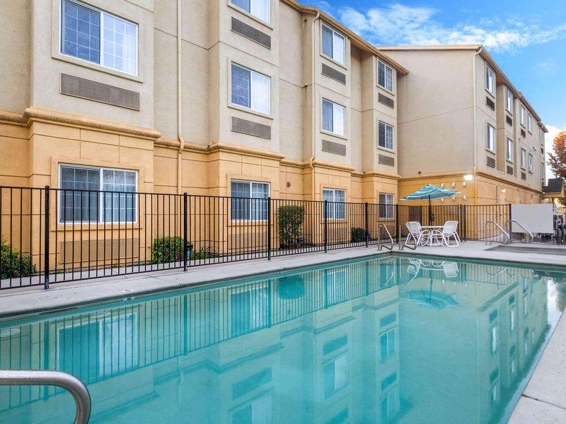 124A6532C87194BF3A7EAC5A55964E4D