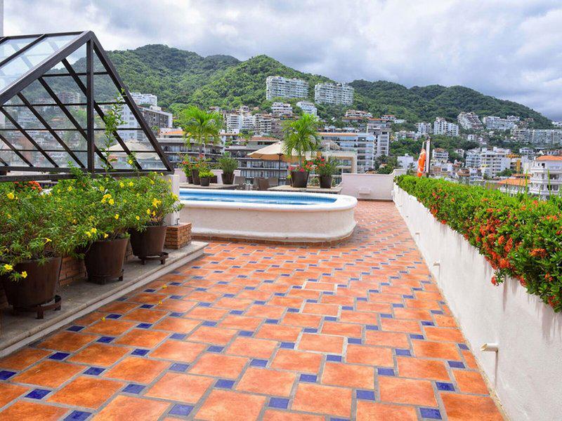 11F850EE6B00068773AF924CFC44ADAC