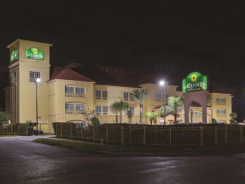 5F885B3C1BEF11AE8E24D7BDB6A60235