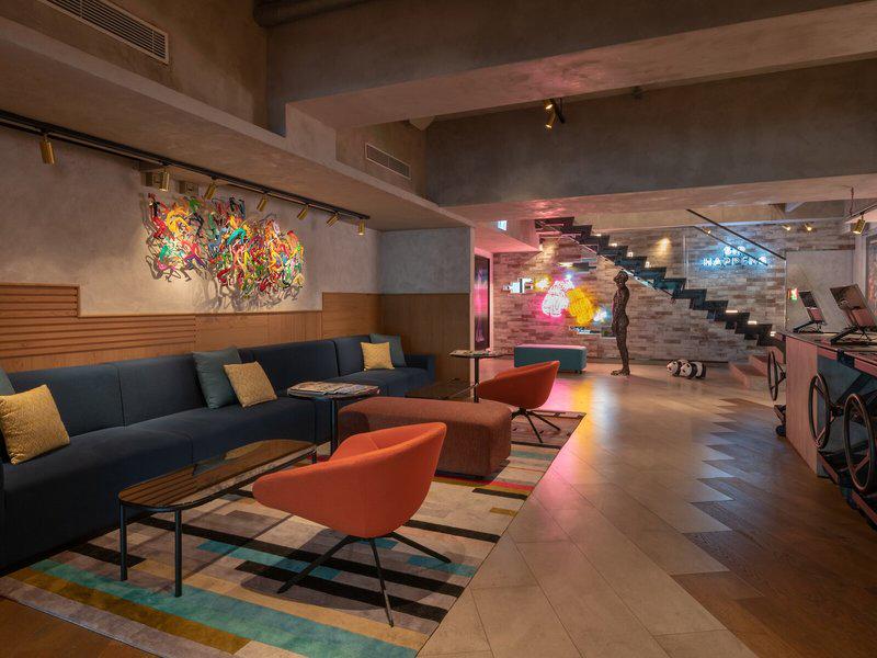 81BFB00AA17FF2E7504477DD6ADC3D2E