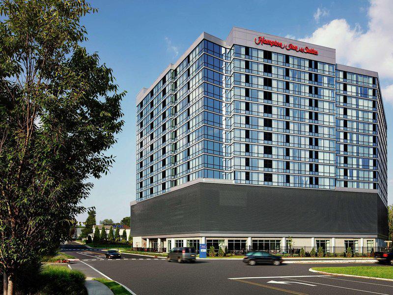 7098BA4683211D823F1134D19BB4C074