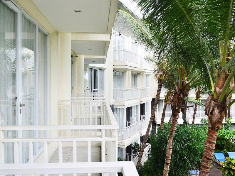 ECA9B24E8C8693A4728D99A5BA0979D0