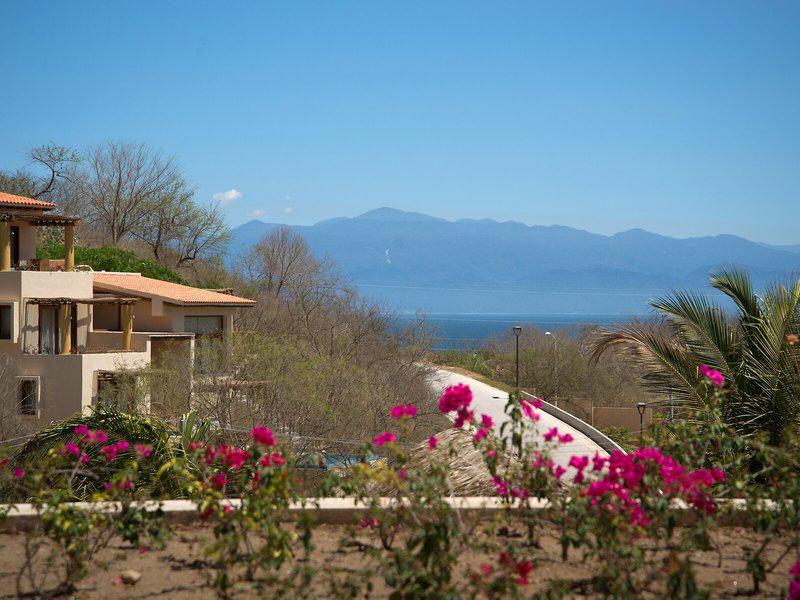 4BDBA85C613AA1F44EC6C65F52F4B811