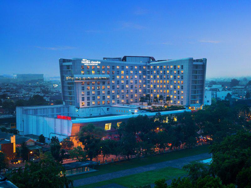 73DAA0B7A9D35F0A72F1CE526C50D651