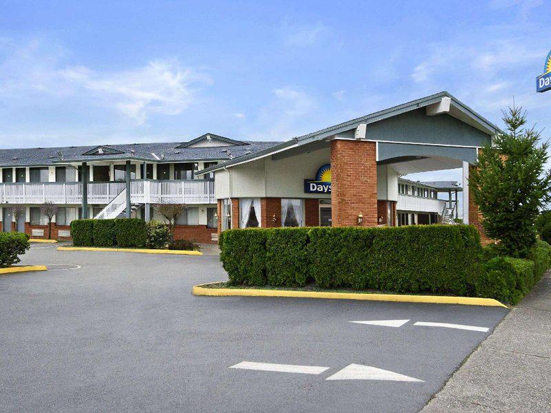 Days Inn by Wyndham Auburn