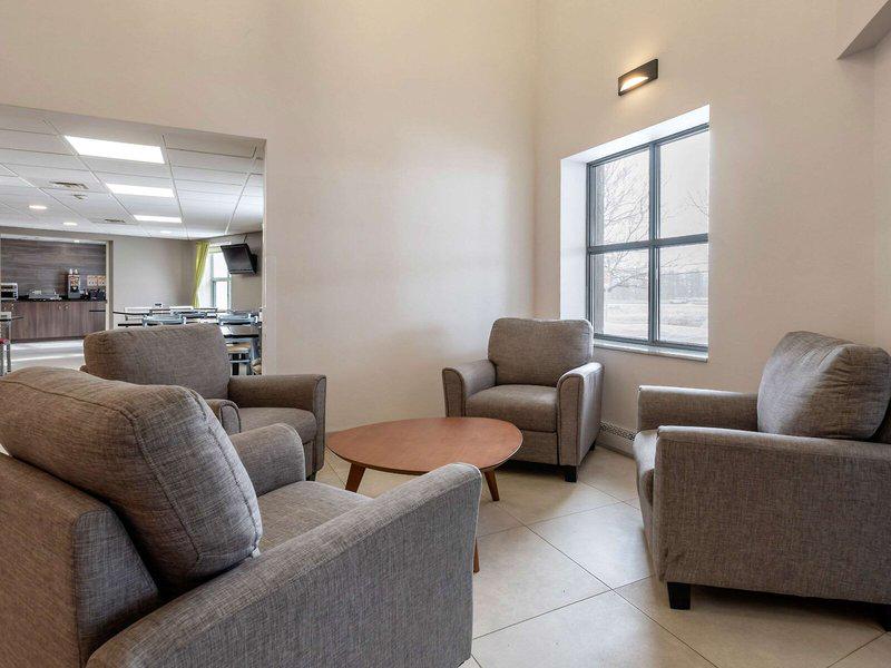 AD11BC51CACFB3B03B452E355FD1BE83