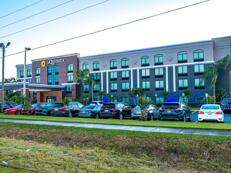 3921784B0C83188C2BD25428CB404772