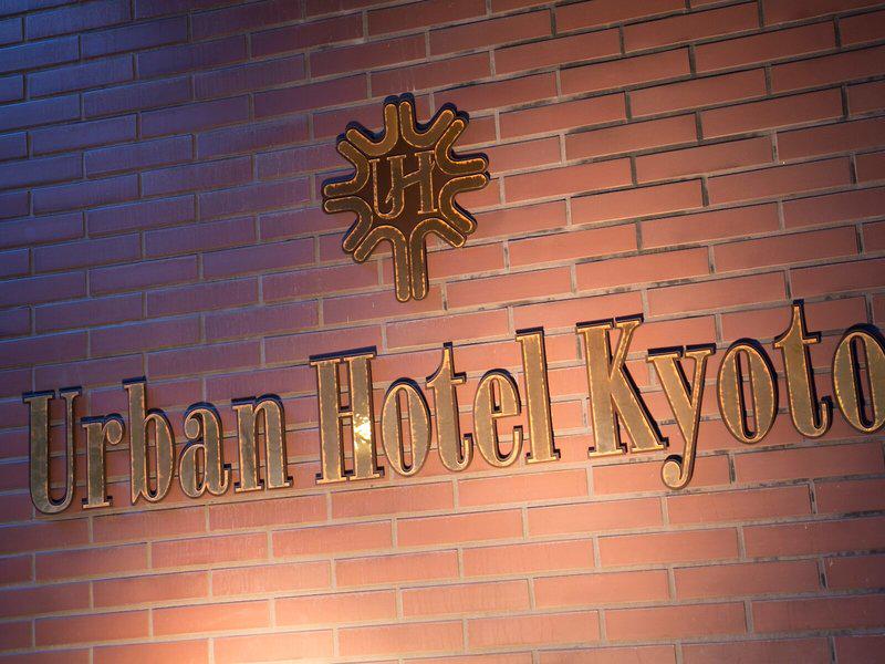 CD25E7A4BF1E85461ACC5B65A695B5A4