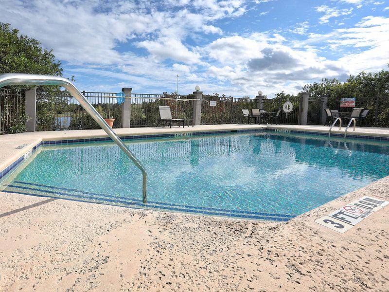 01C647CDA91EA592CF4E09AA3F95C475