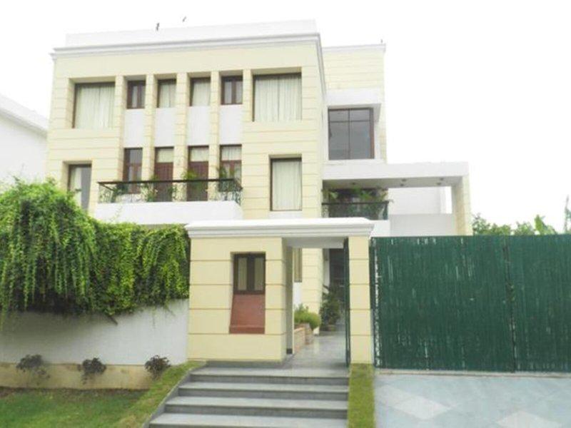 993E93F64F15986D9C600D92534055B2