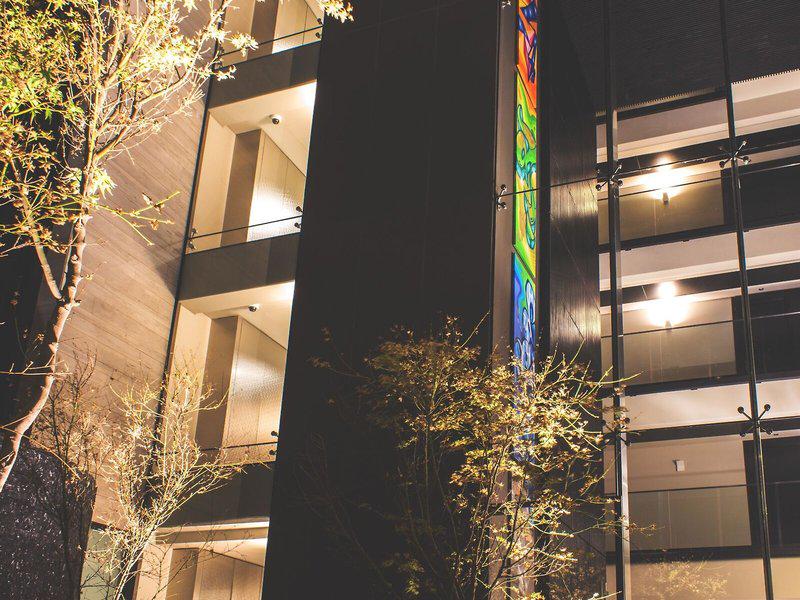 4C306AD6F70681224574C96C0EB9AAA8