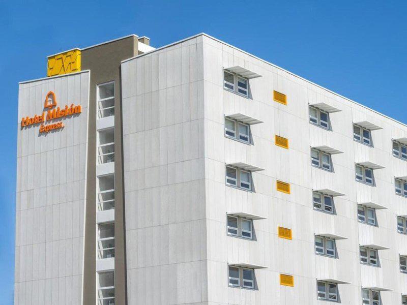 B8AB7C265C7B3276CAA5CE65F2156362