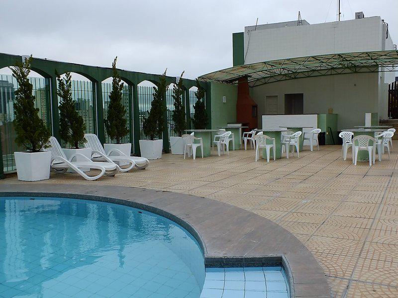 7004F48BB74DC3EA4AFF8BBDE1C0DAF8