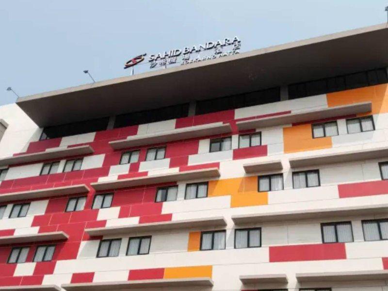 B6C969475E3187C135015E4C6AB1C3EF