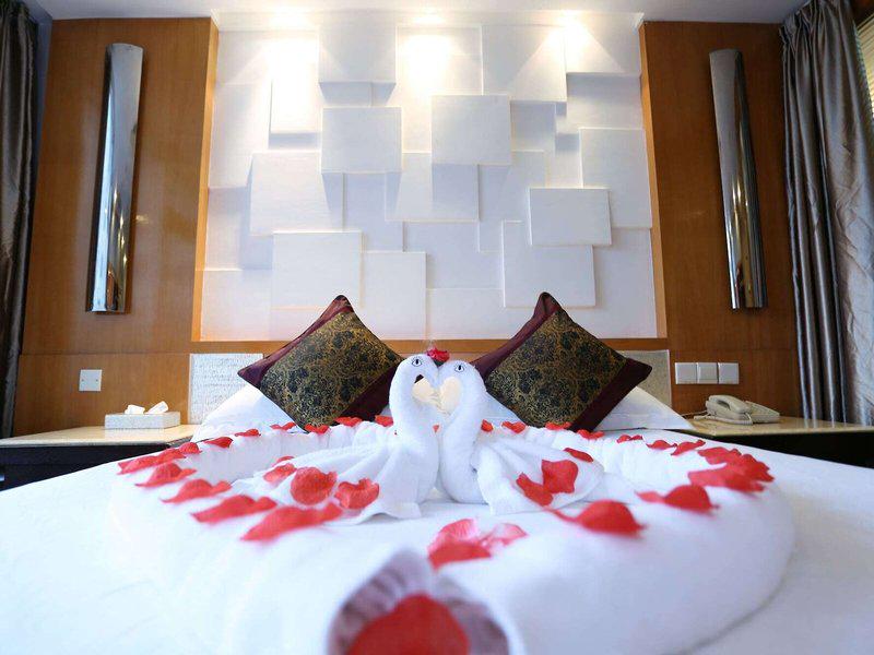 A61003B9F179F1D7E72F8A2E90DDB110