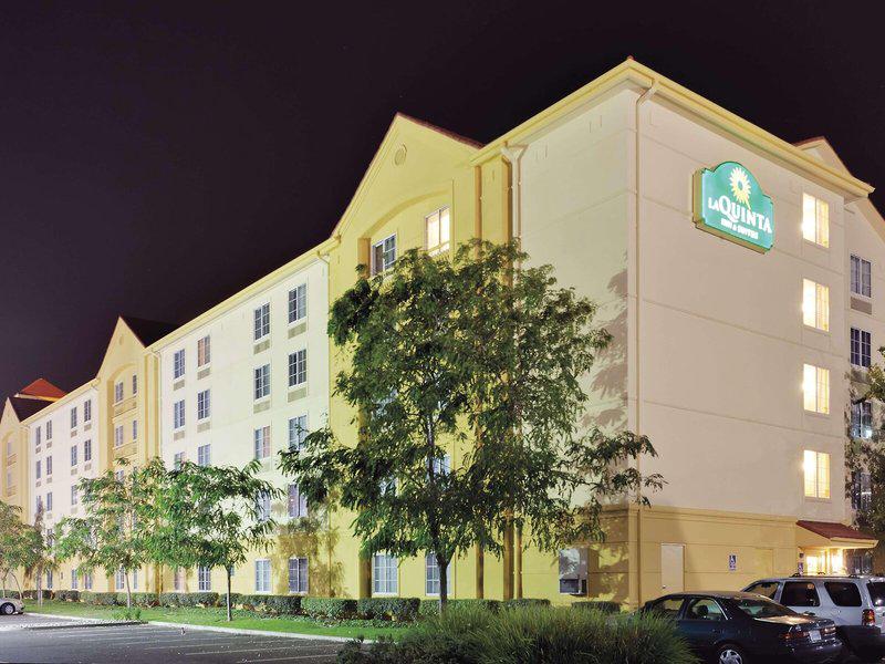 825D8507528E946D87F94292BEA4D3BA