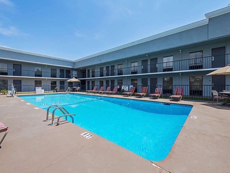 66B3635CC484AF60104045C63CFF487B