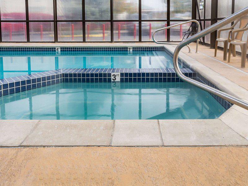 BB8A56C6A38F4DB86E3FC4E2EC5EEA43