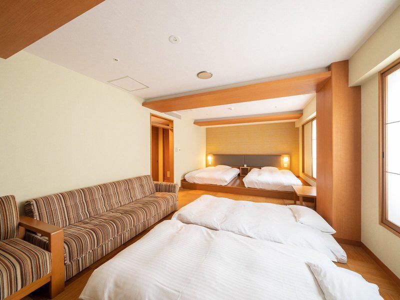 2F4DE5C4968F95DE3557AD31AA76654A