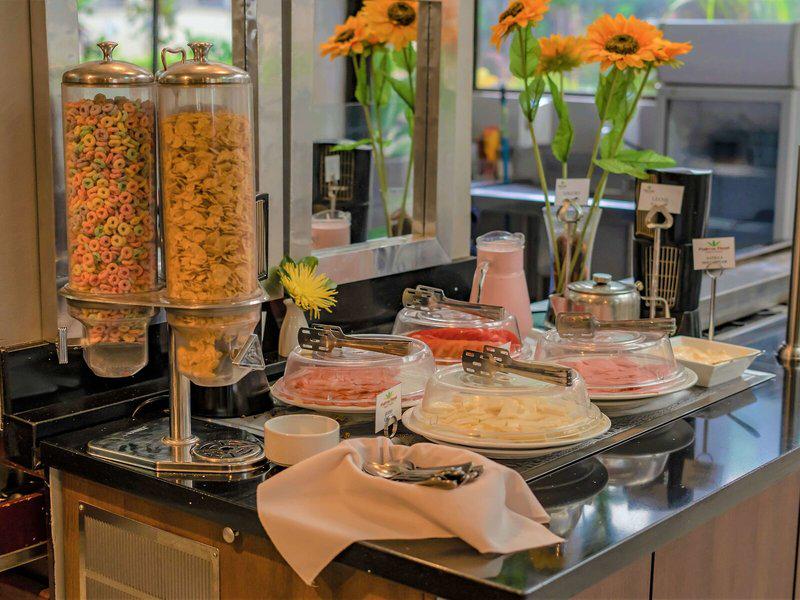 322EA0102CF331D8E7E418D2CF4FA611