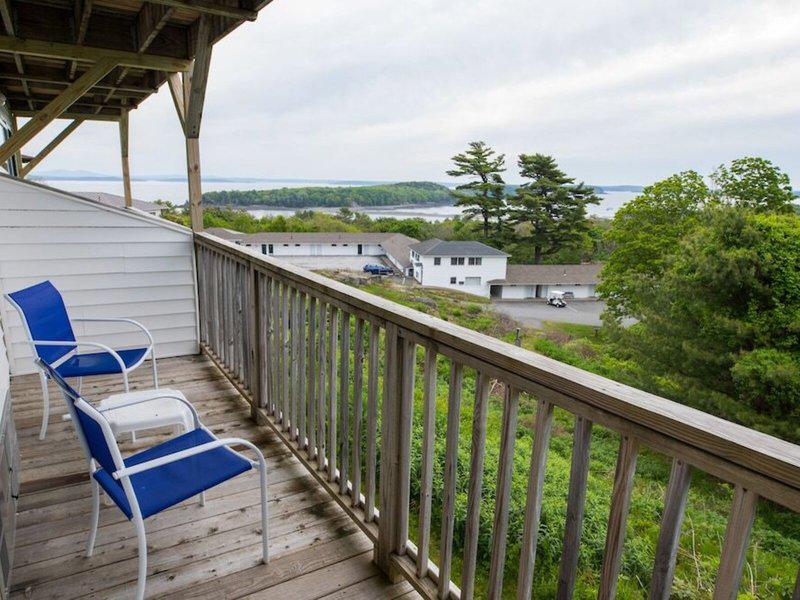 CBAB13D1E0CD93C55DE224638BA75544