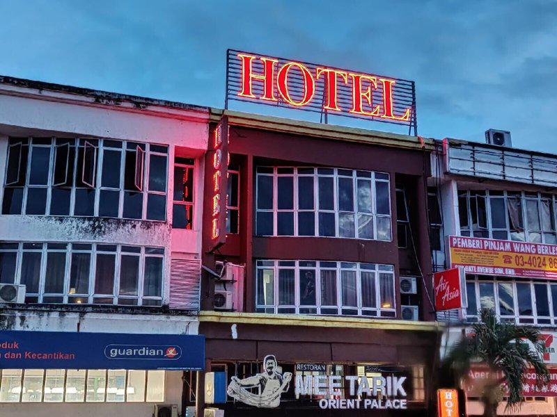 D64243C5BCB0BED3248A6F200053174E