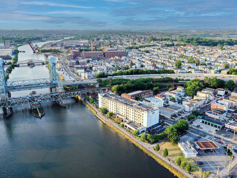 9847B6325AF552960178B53E5A7020E8