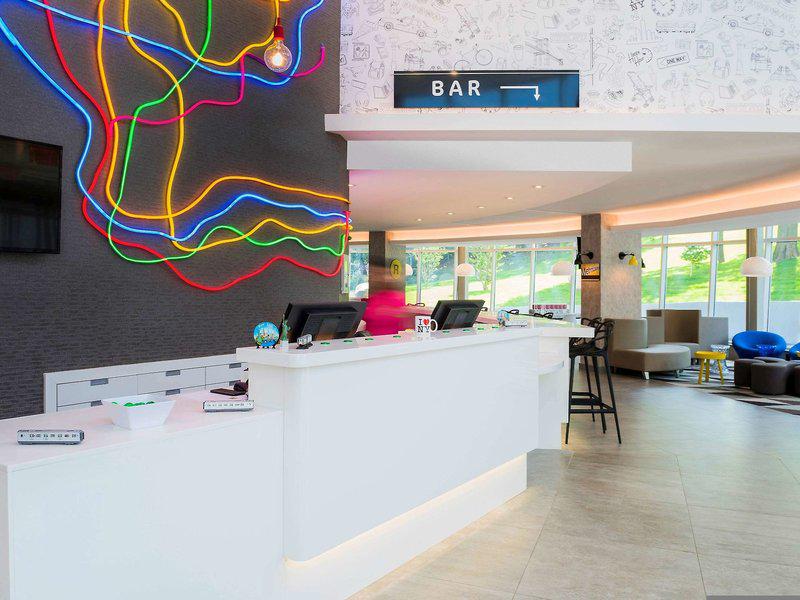 12087D4B7EC470D4F389A0DF49AAF3EA