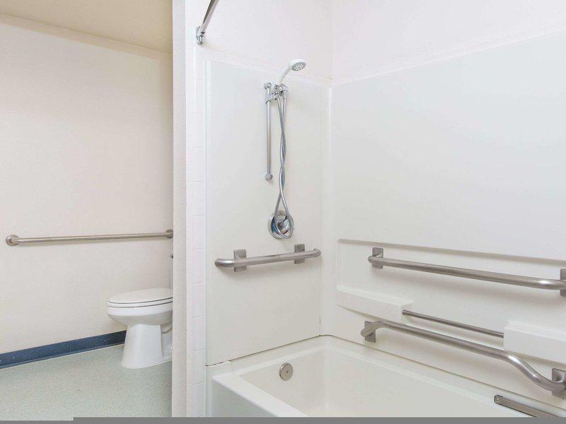 B741A8C3B8DBC5A09630DABDF4C0ADBF