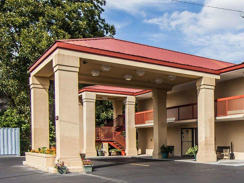 DC619BB9AE66F485CA824A5B6106BEE3