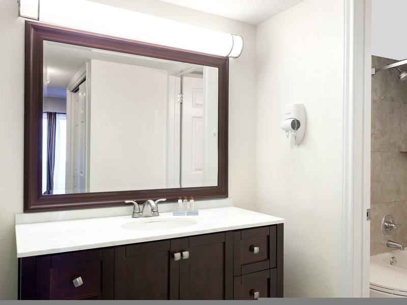 DEECEFEEB01A1B4A4E31CD6A01AF43B5