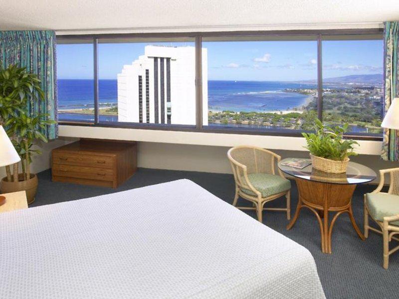 496AECB0E75164BE39349247C2F4CE39