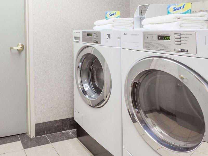 AE068384C7A49C82CE07EA39FFE4C16E