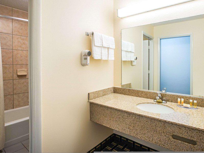 F767A7E817895C62A19CFC7A95B20341