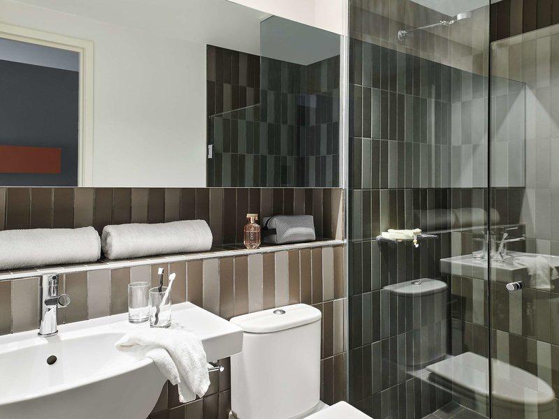 C82F5E684619879B9E75EF15C6EEB381