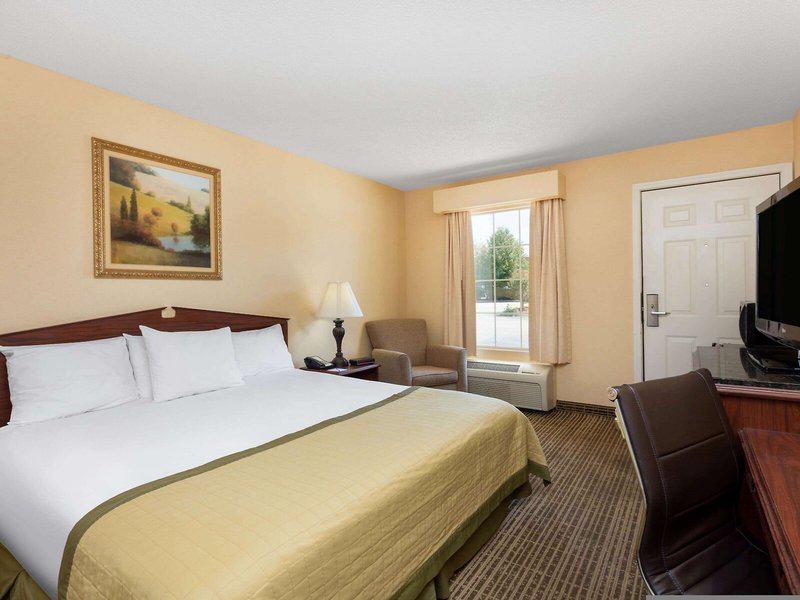 7DE3052A1D74B889B9C6158EC133E53F