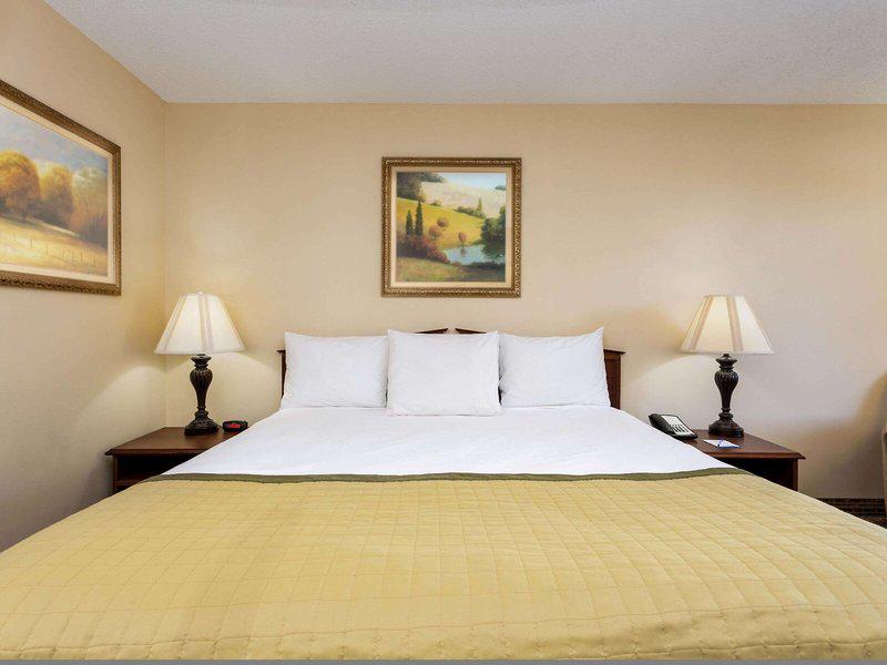 EE5C1FA5883C9975FE9C3B8FEB3550EA